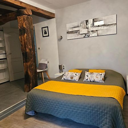 A La Gloriette Bed & Breakfast Neuville-de-Poitou Bagian luar foto