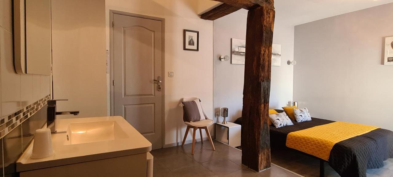 A La Gloriette Bed & Breakfast Neuville-de-Poitou Bagian luar foto