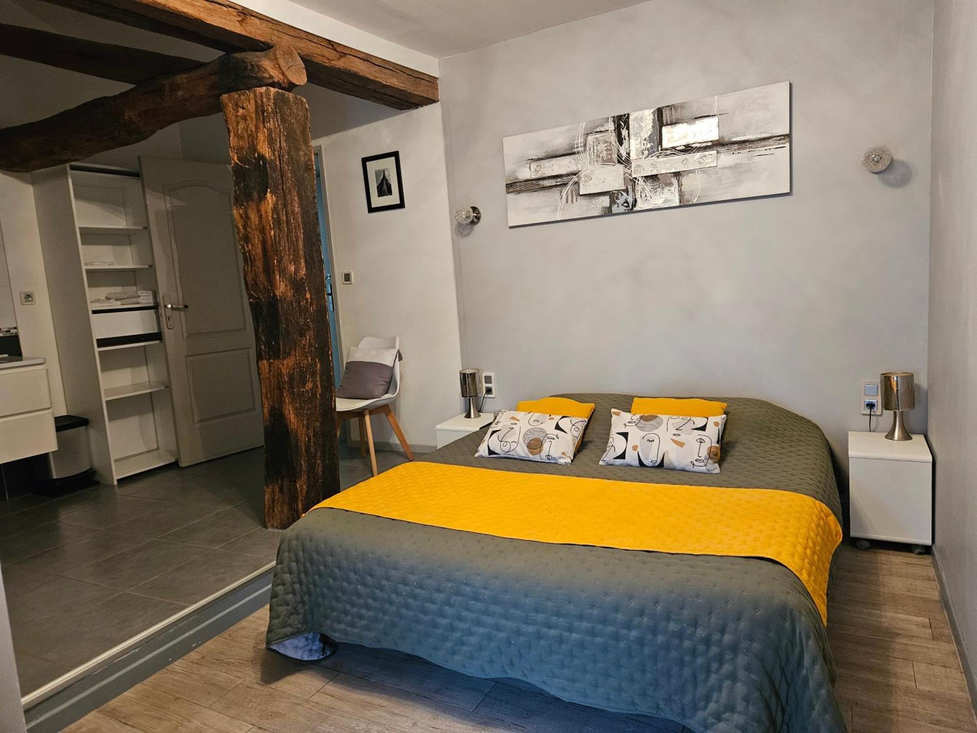 A La Gloriette Bed & Breakfast Neuville-de-Poitou Bagian luar foto